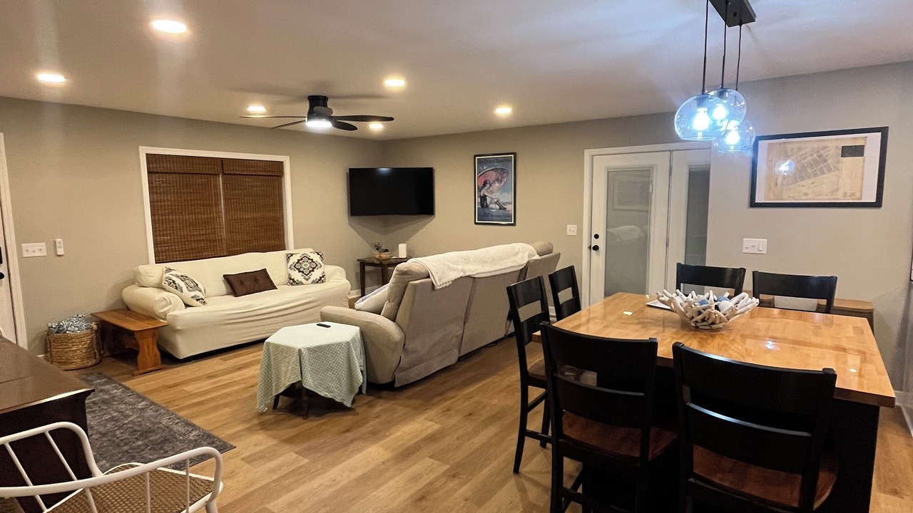 Photo of Livingroom in Town of Pines
