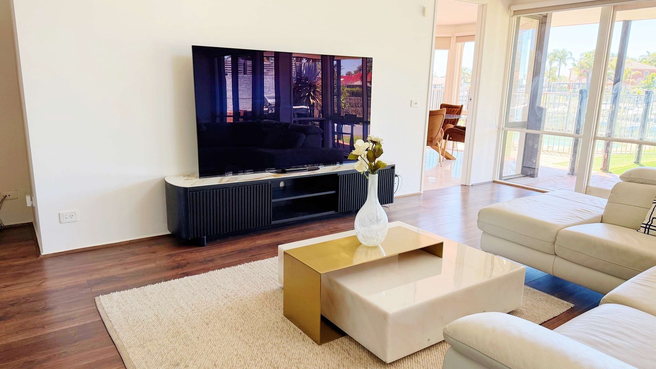 Photo of Livingroom in Patterson Lakes