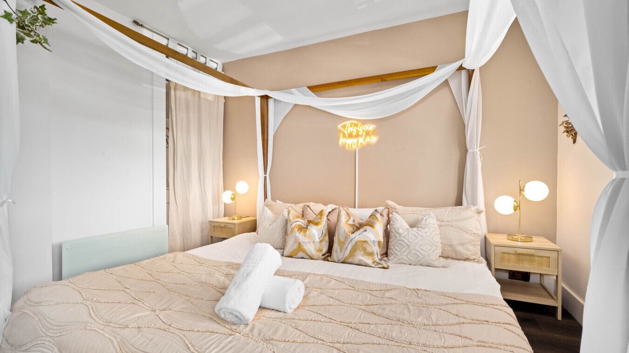 Photo of Bedroom in Cradley