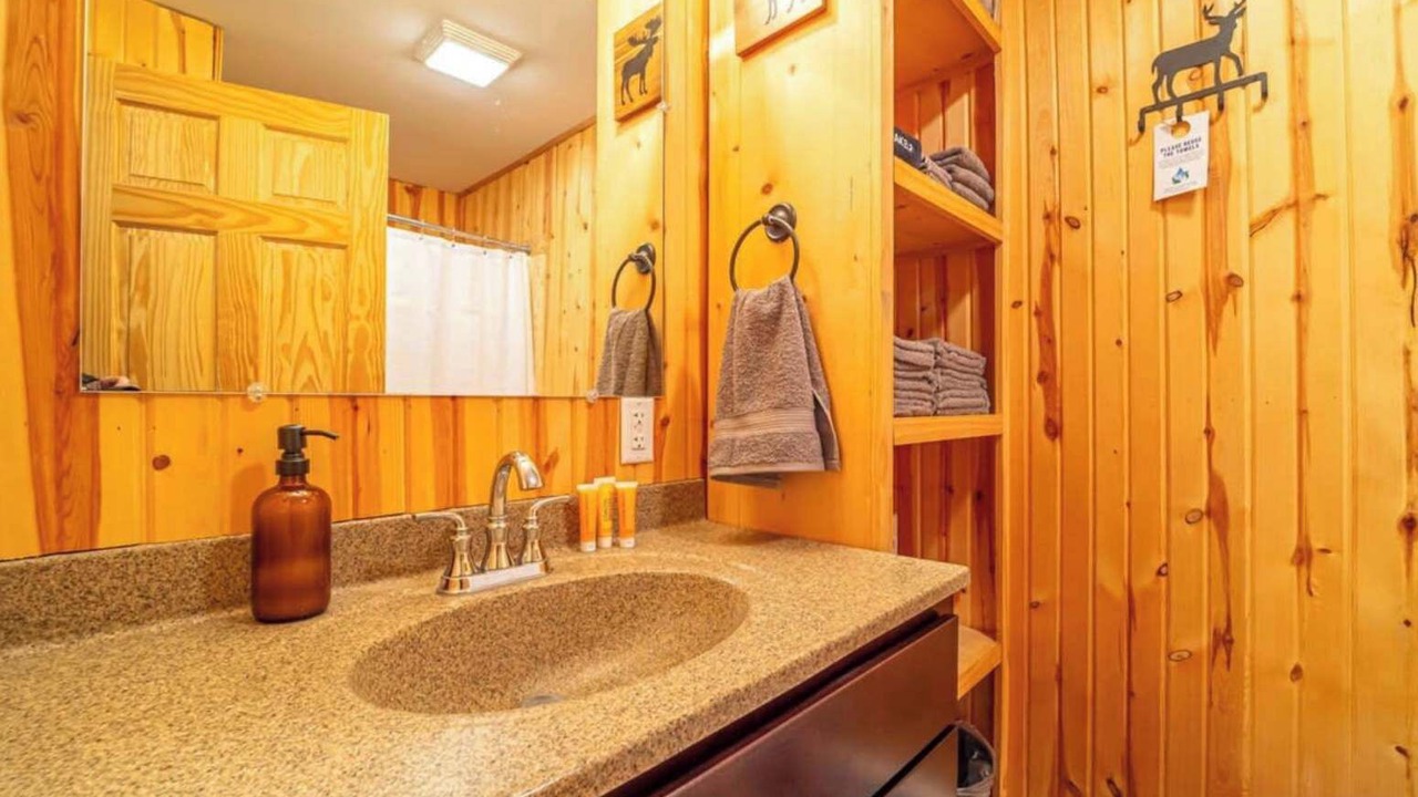 Photo of Bathroom in Mayfield
