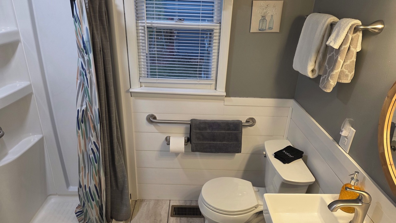 Photo of Bathroom in Midland
