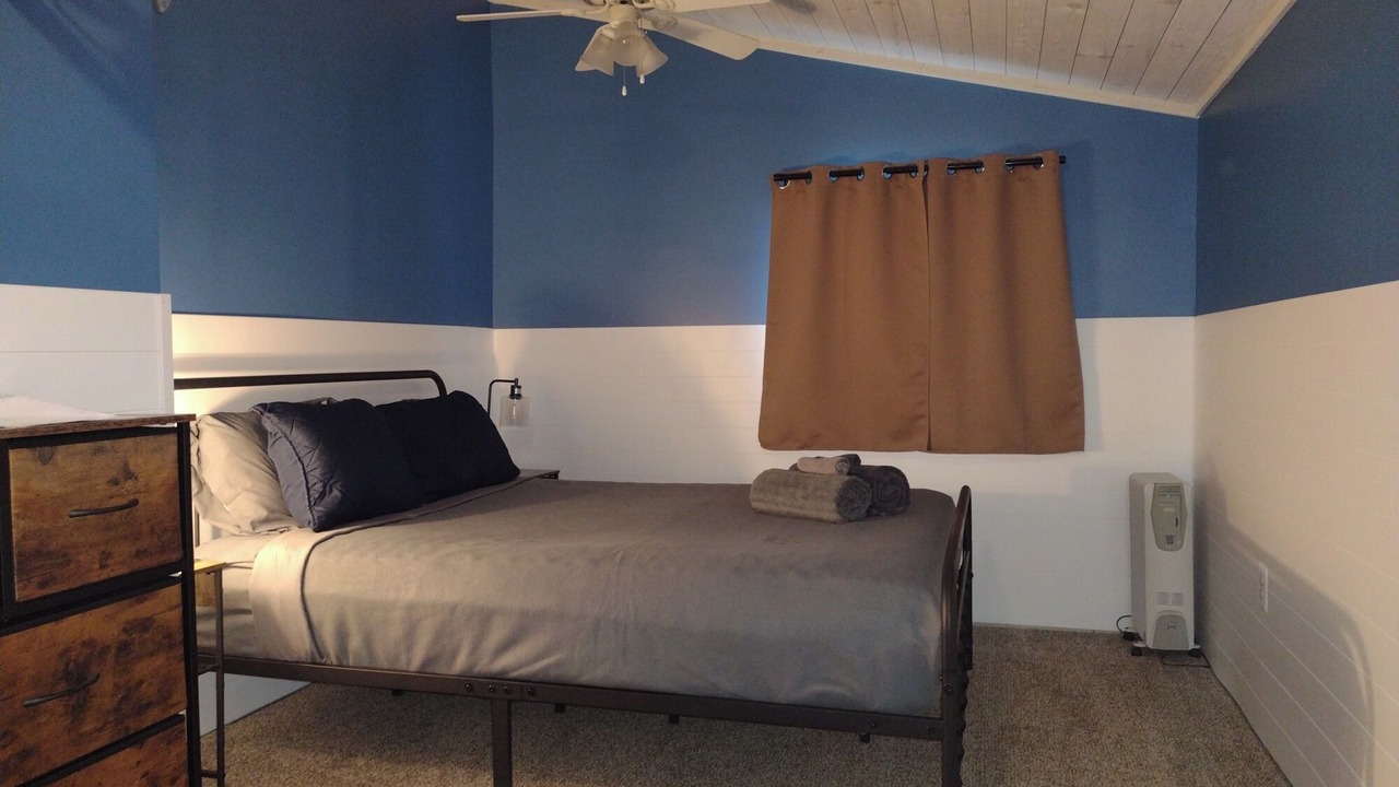 Photo of Bedroom in Houghton Lake