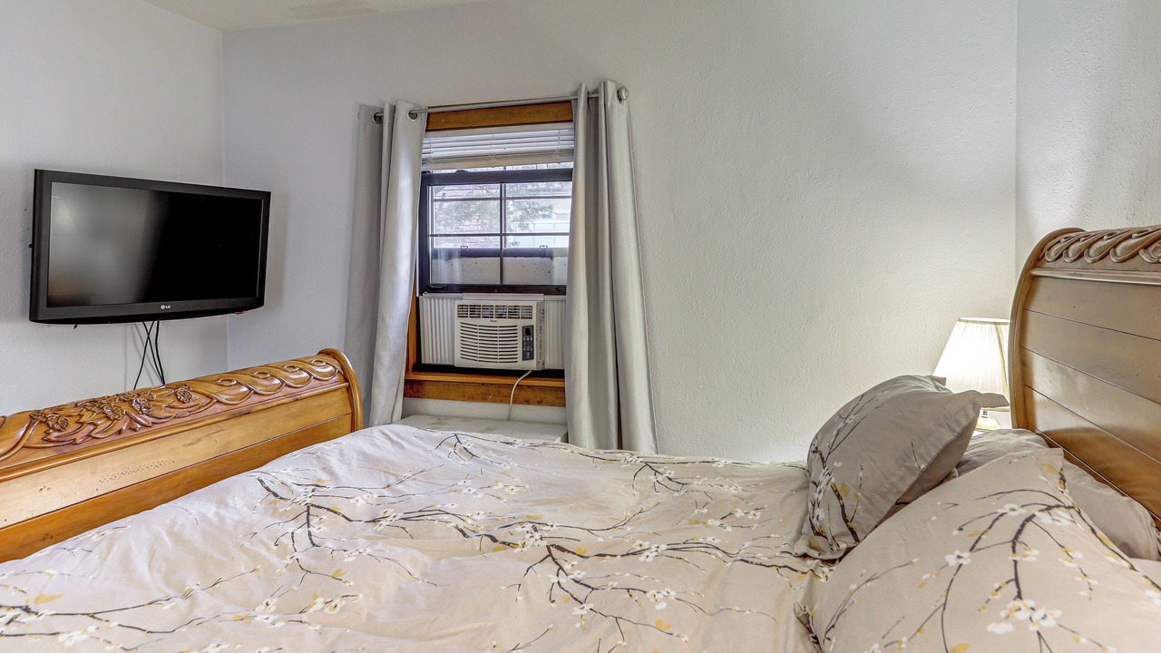 Photo of Bedroom in Toledo