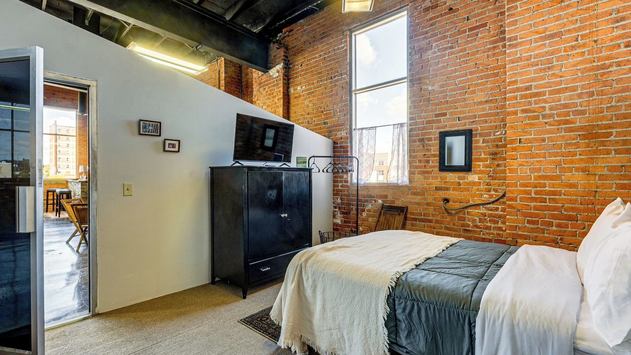 Photo of Bedroom in Downtown Toledo