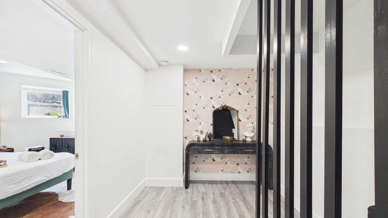 Photo of Bedroom in Wrigleyville