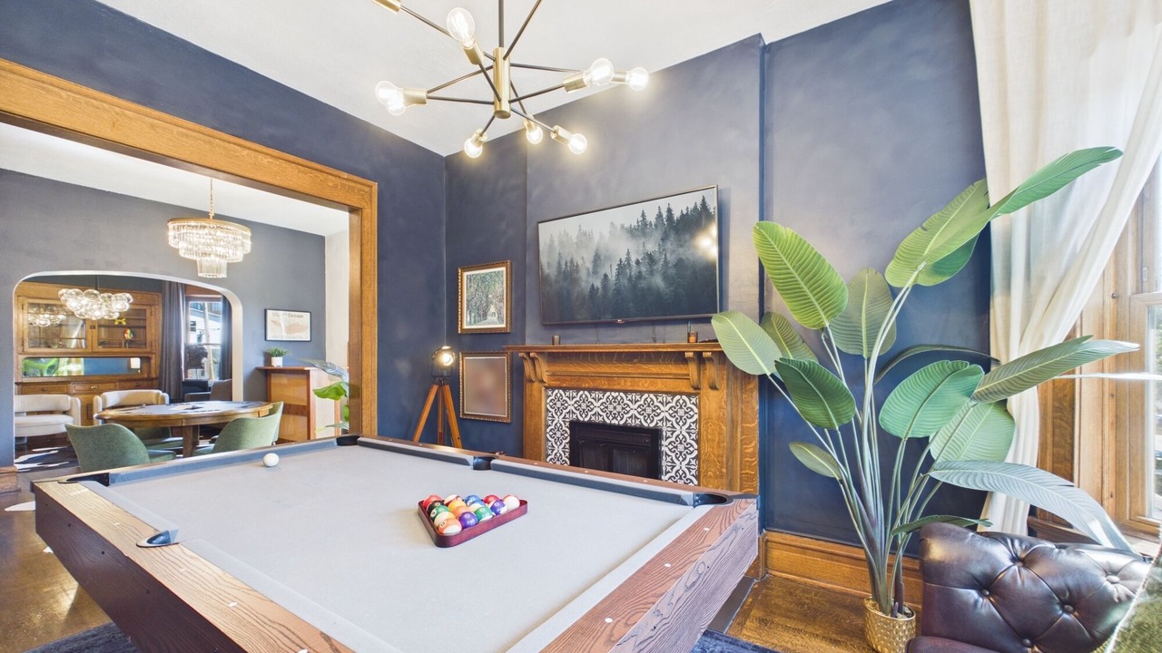 Photo of Bedroom in Wrigleyville