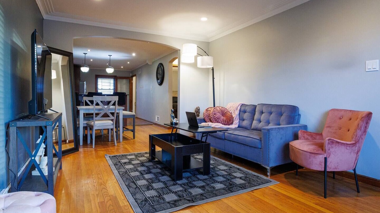 Photo of Livingroom in Calumet Heights