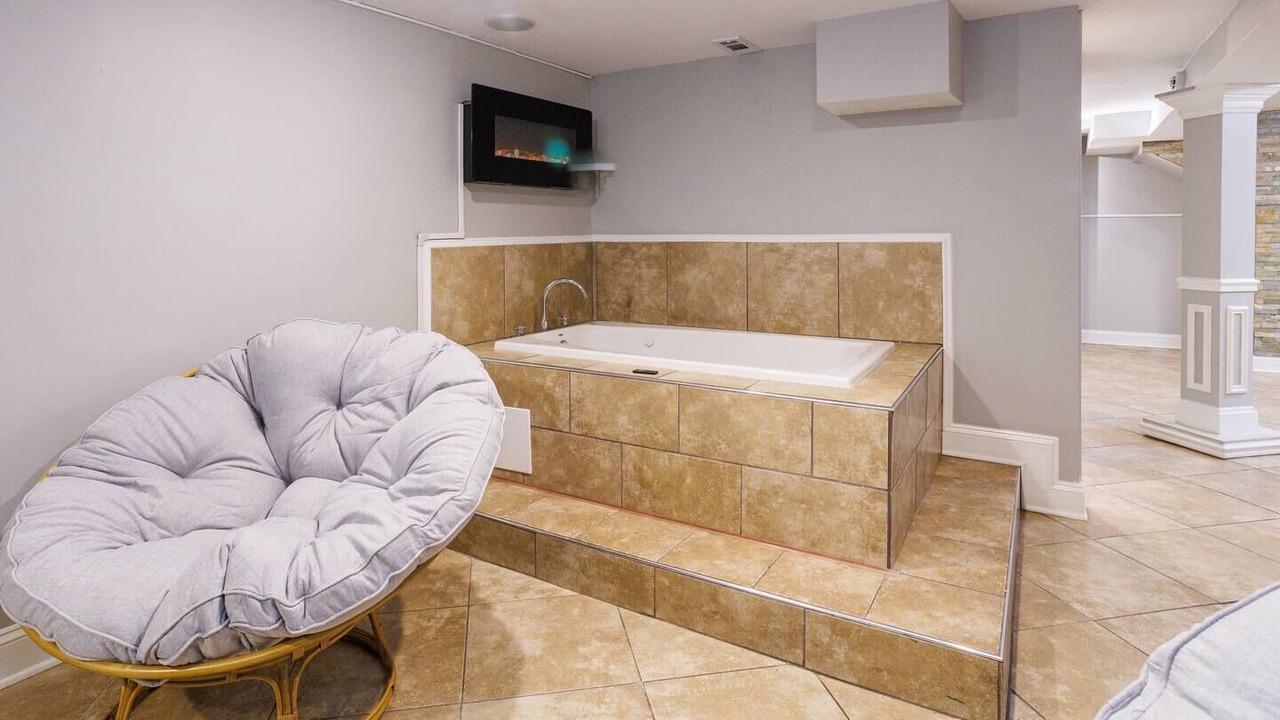 Photo of Bathroom in Calumet Heights