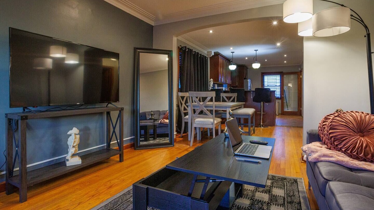 Photo of Livingroom in Calumet Heights