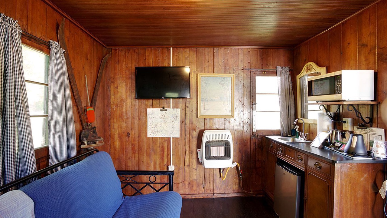 Photo of Livingroom in Cadillac