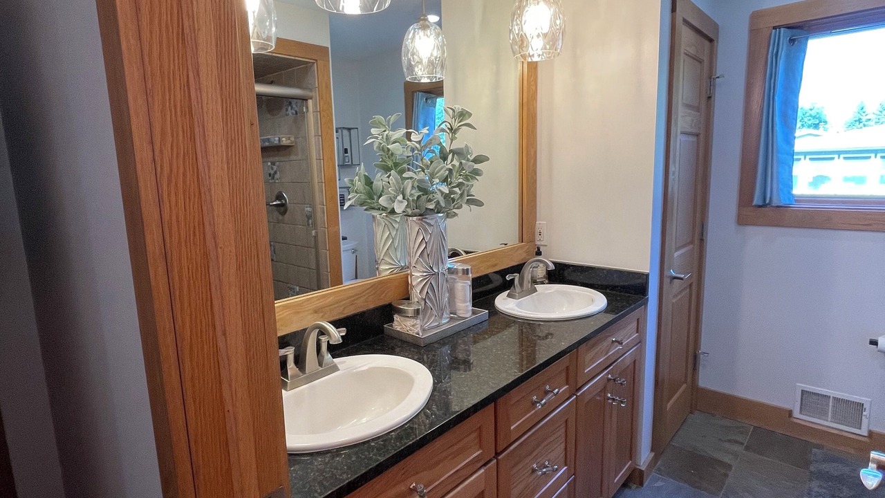 Photo of Bathroom in Hope