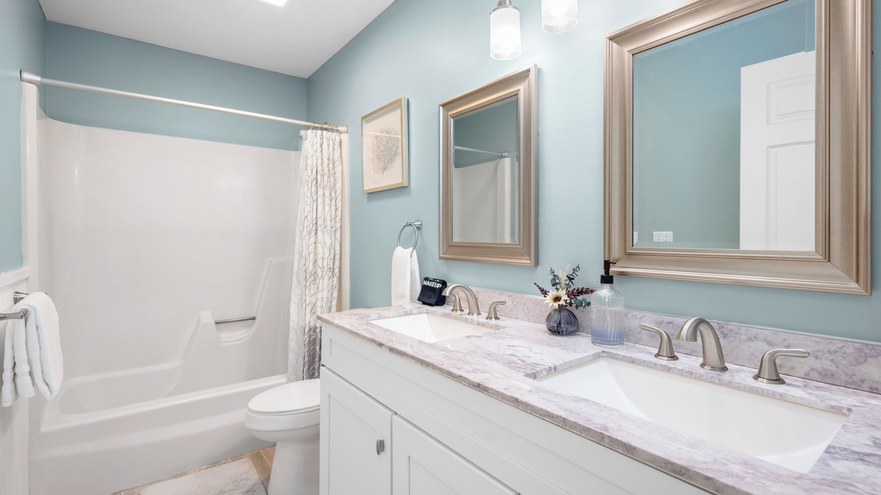 Photo of Bathroom in Greilickville