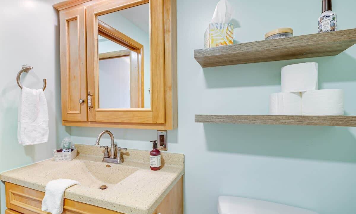 Photo of Bathroom in Alden