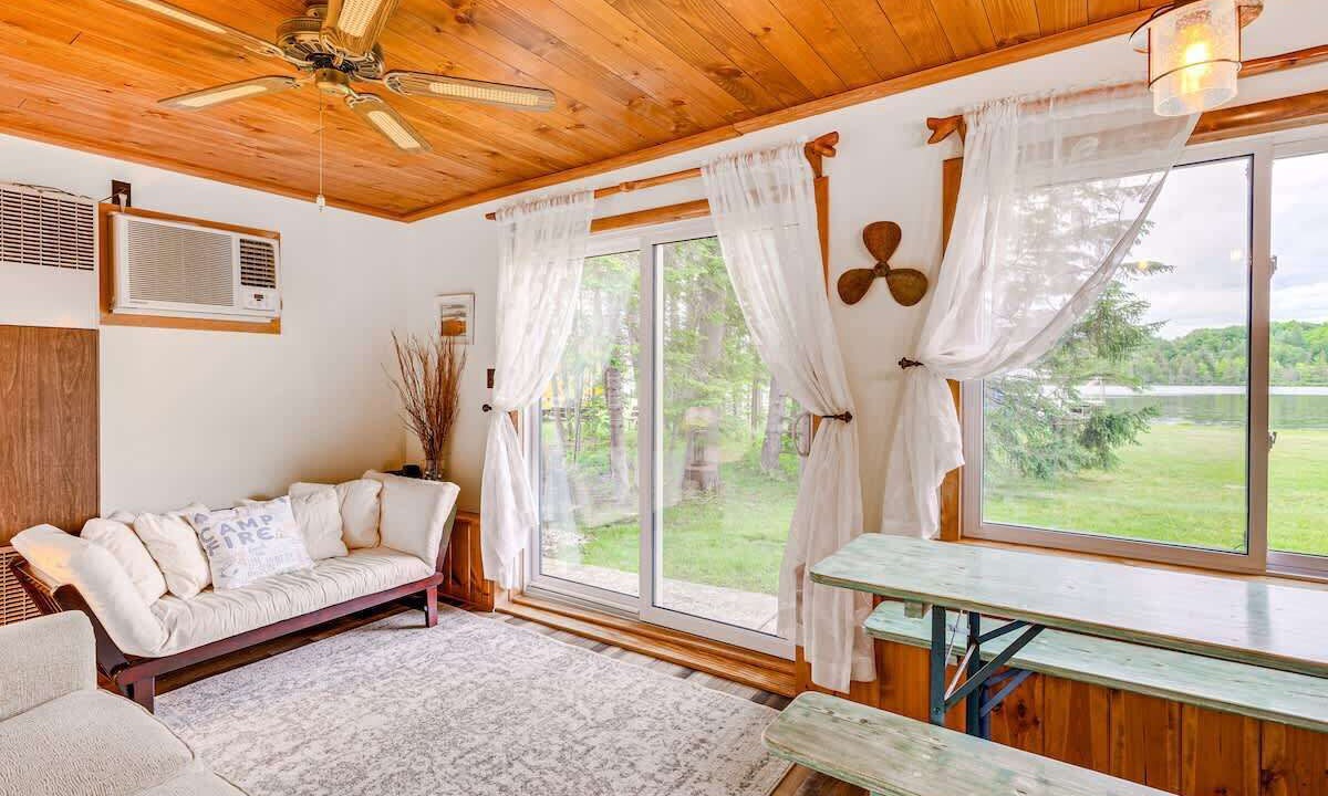Photo of Livingroom in Alden