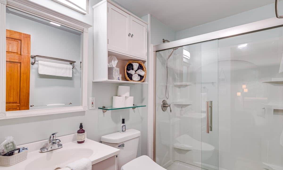 Photo of Bathroom in Alden