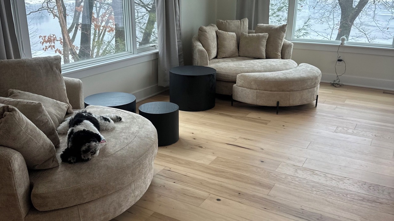 Photo of Livingroom in Lowell