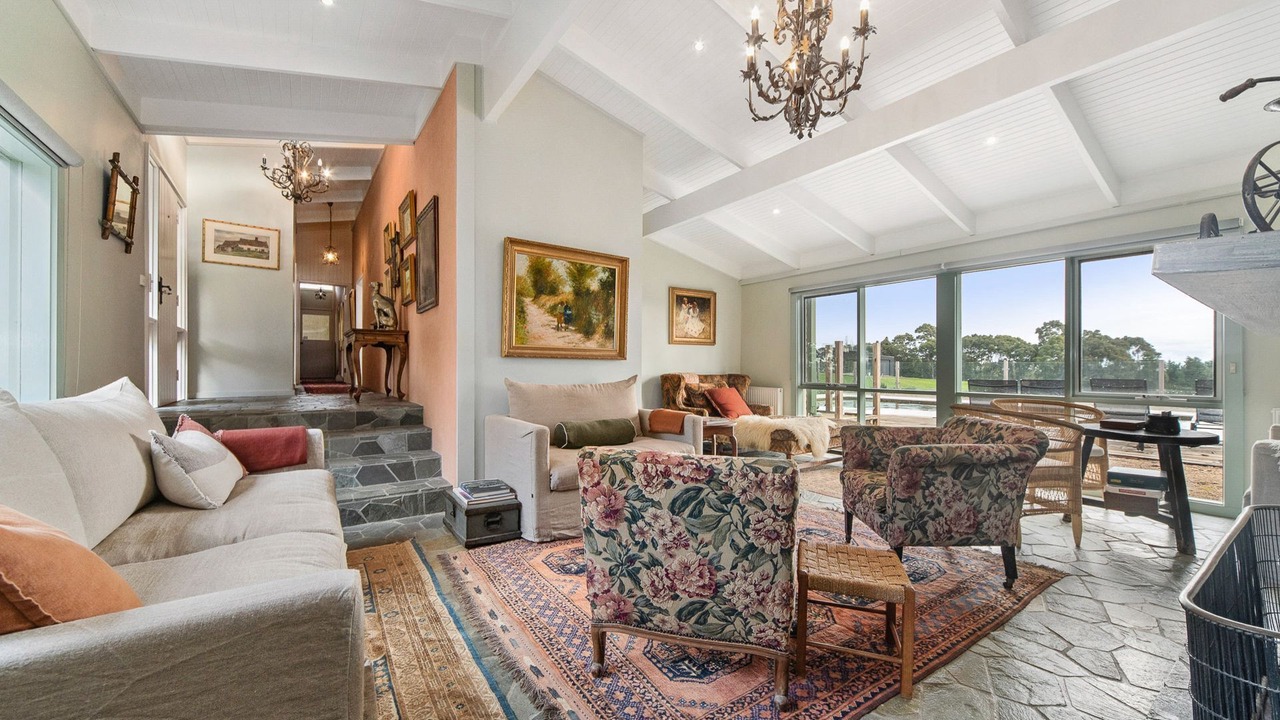 Photo of Livingroom in Main Ridge
