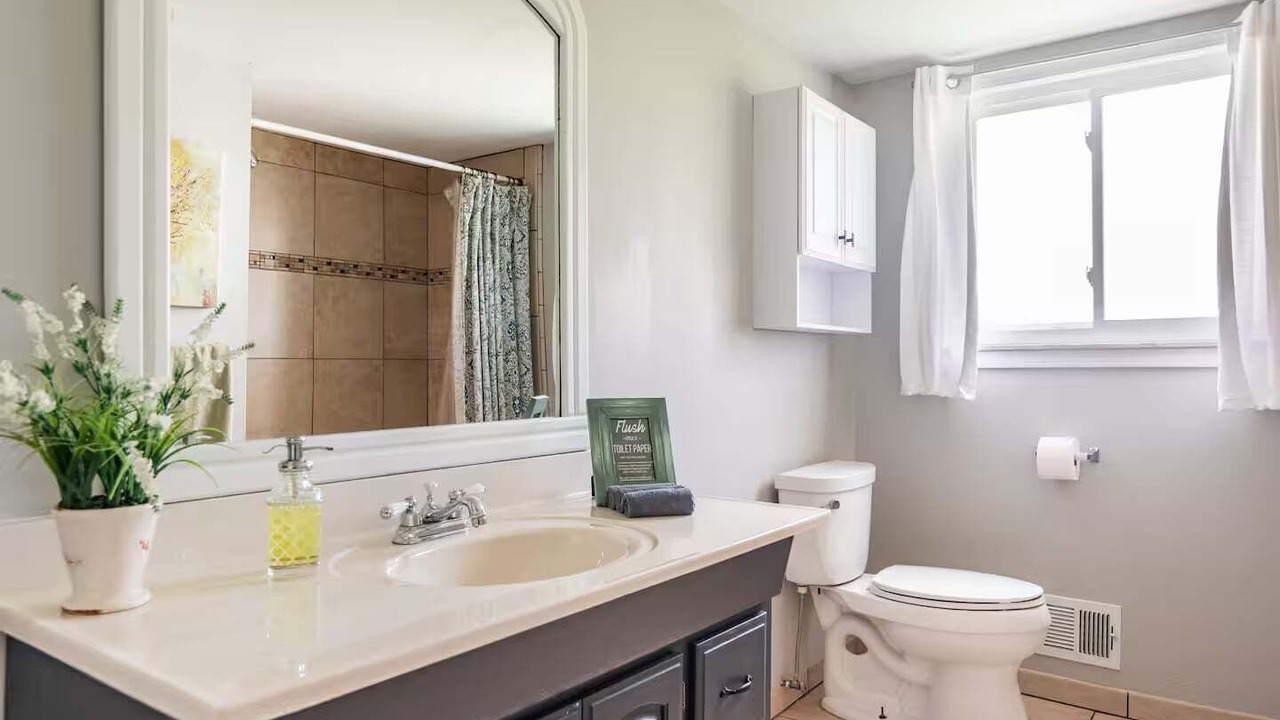 Photo of Bathroom in Holly
