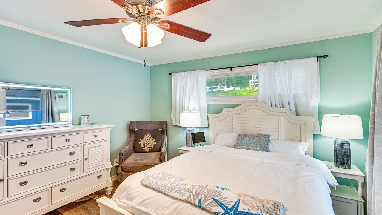 Photo of Bedroom in Battle Creek