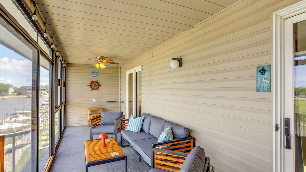 Photo of Patio Balcony in Oak Harbor