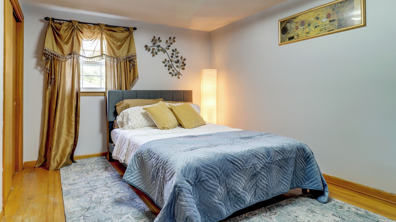 Photo of Bedroom in Monroe