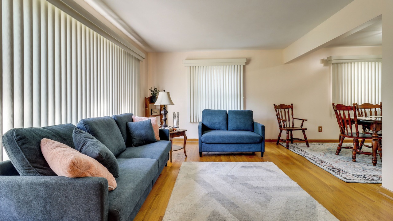 Photo of Livingroom in Monroe