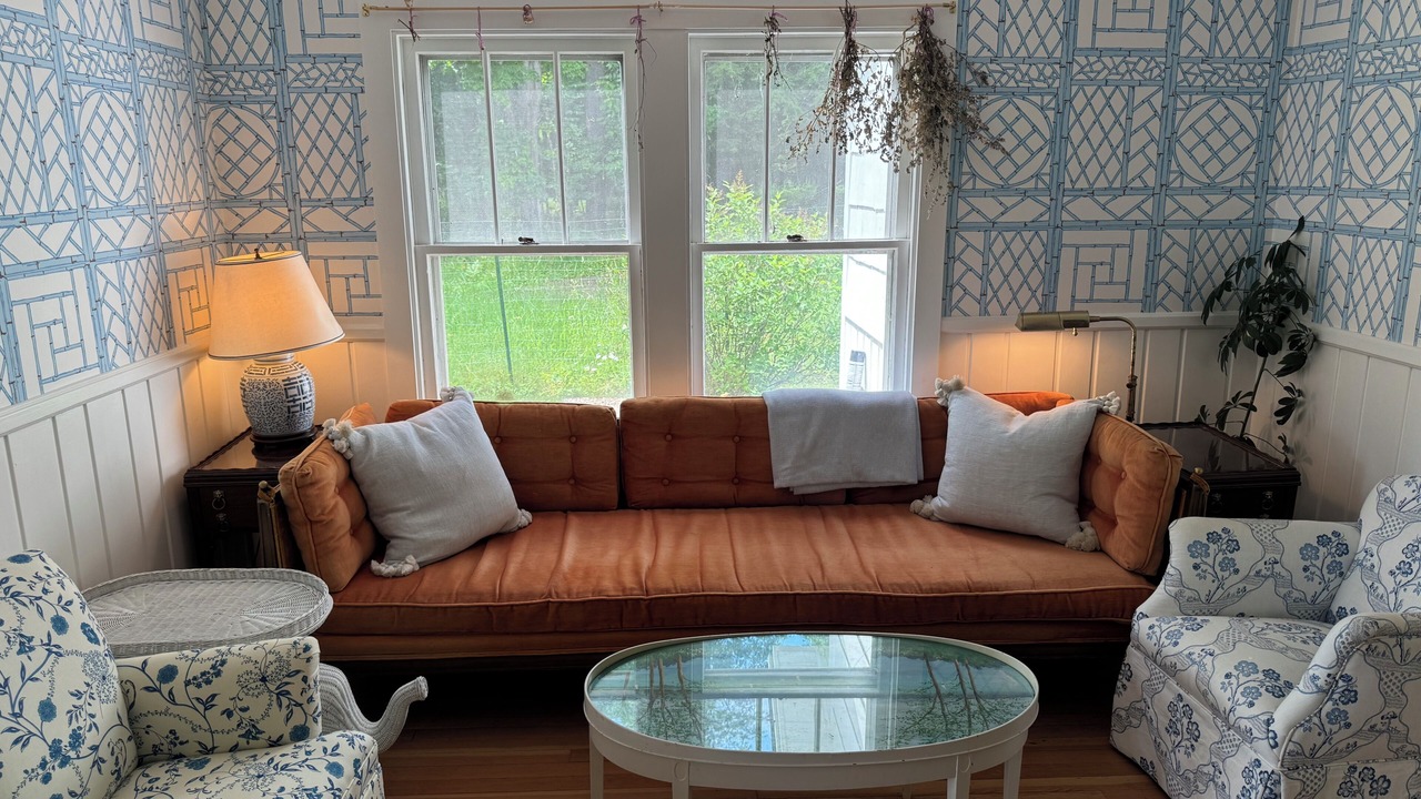 Photo of Livingroom in Forest Beach