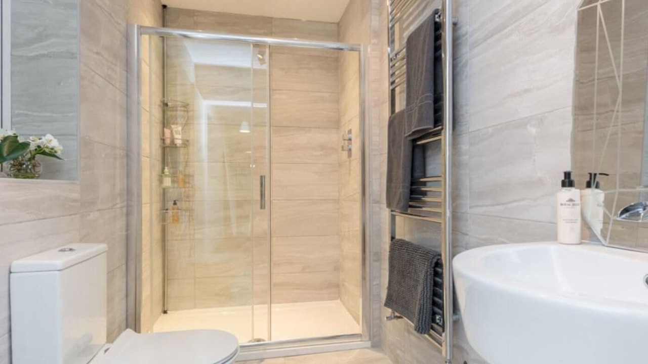 Photo of Bathroom in Henley-in-Arden