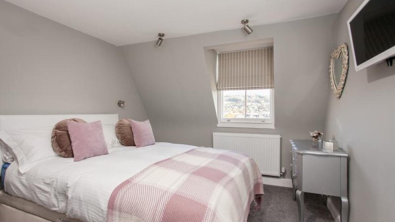 Photo of Bedroom in Bath