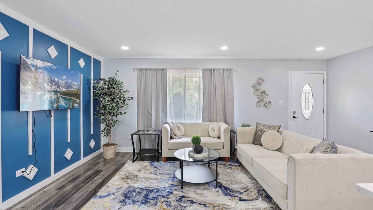 Photo of Livingroom in Clarendon Hills