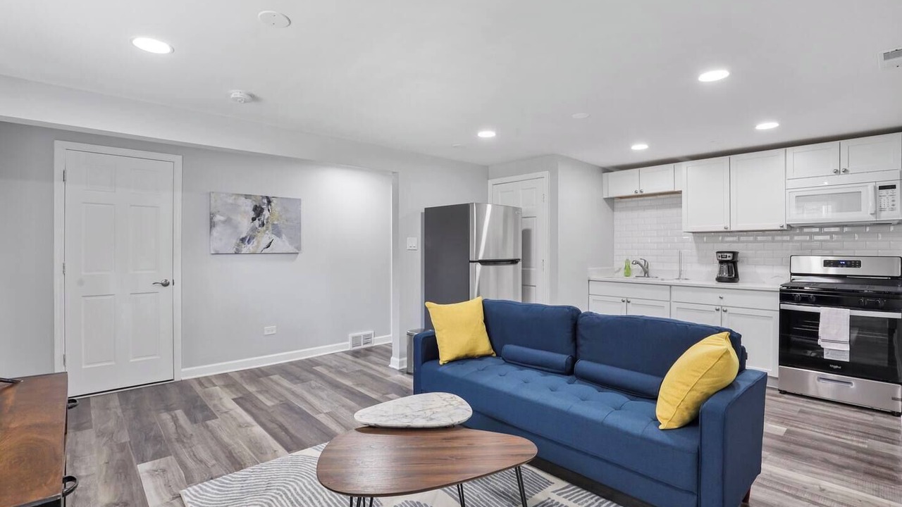 Photo of Livingroom in Clarendon Hills