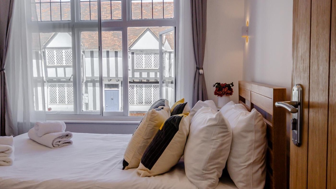 Photo of Bedroom in Warwick Town Centre