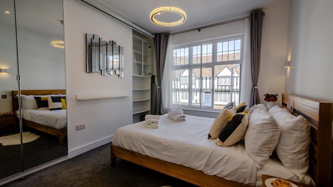 Photo of Bedroom in Warwick Town Centre