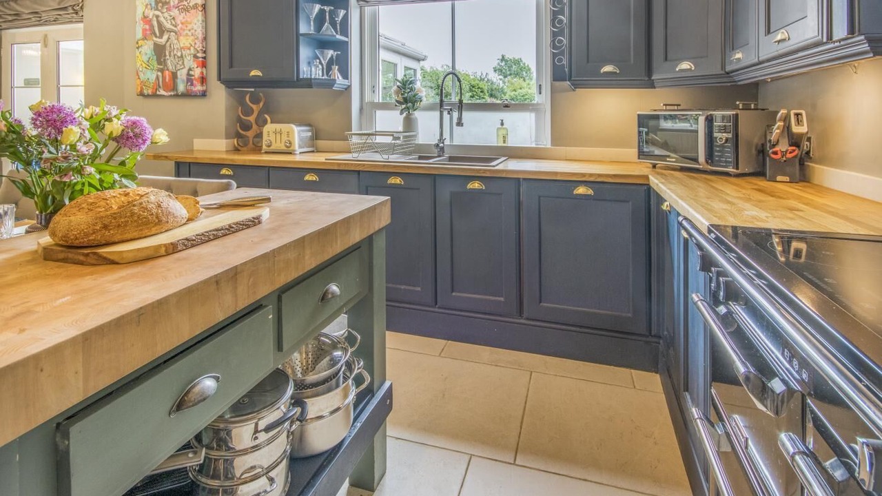 Photo of Kitchen in Frocester