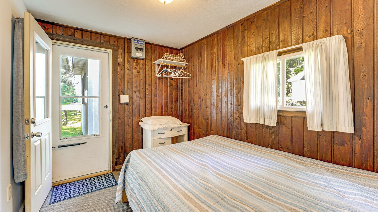Photo of Bedroom in Irons
