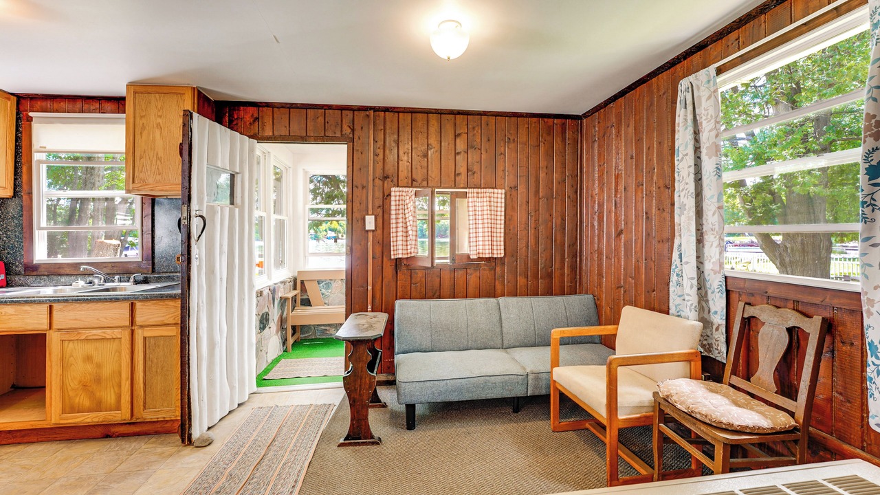 Photo of Livingroom in Irons