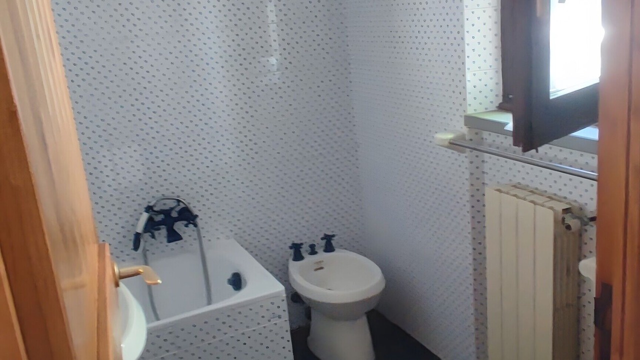 Photo of Bathroom in Colonnata
