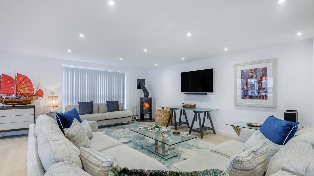 Photo of Livingroom in Pershore