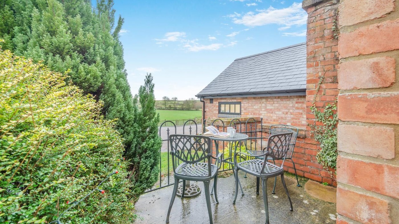 Photo of Outdoor in Quedgeley