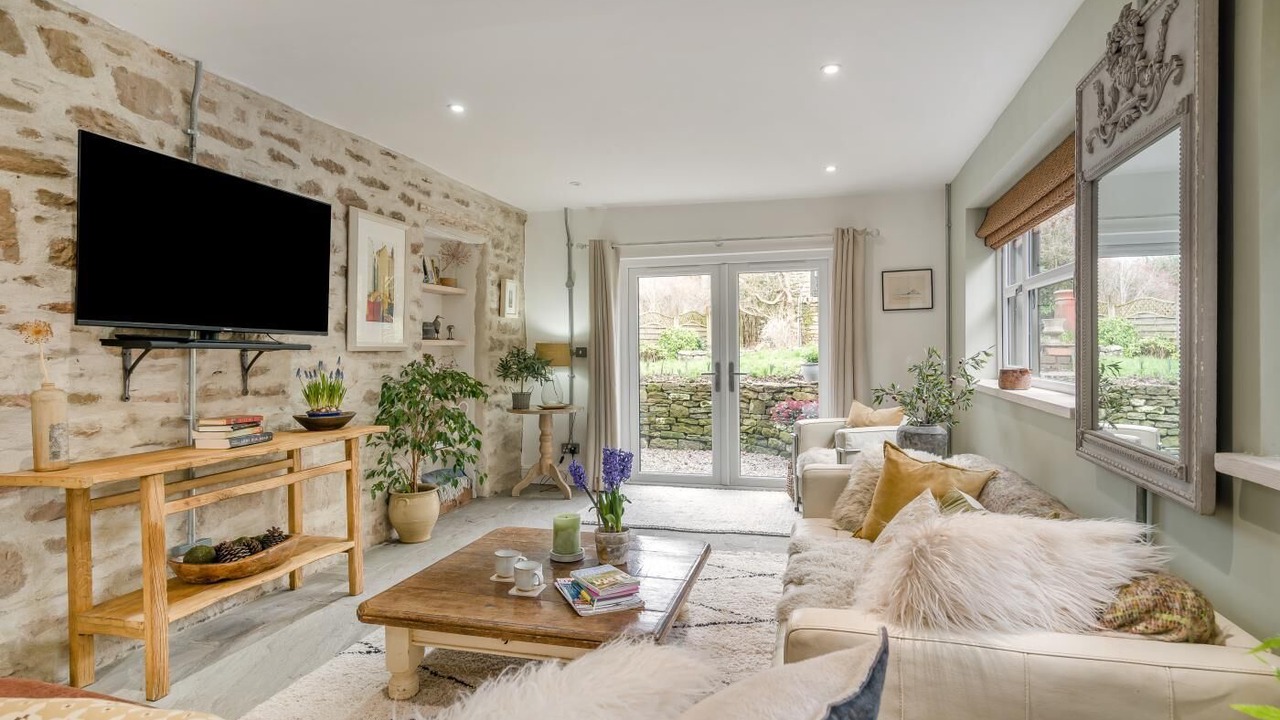 Photo of Livingroom in Coleford