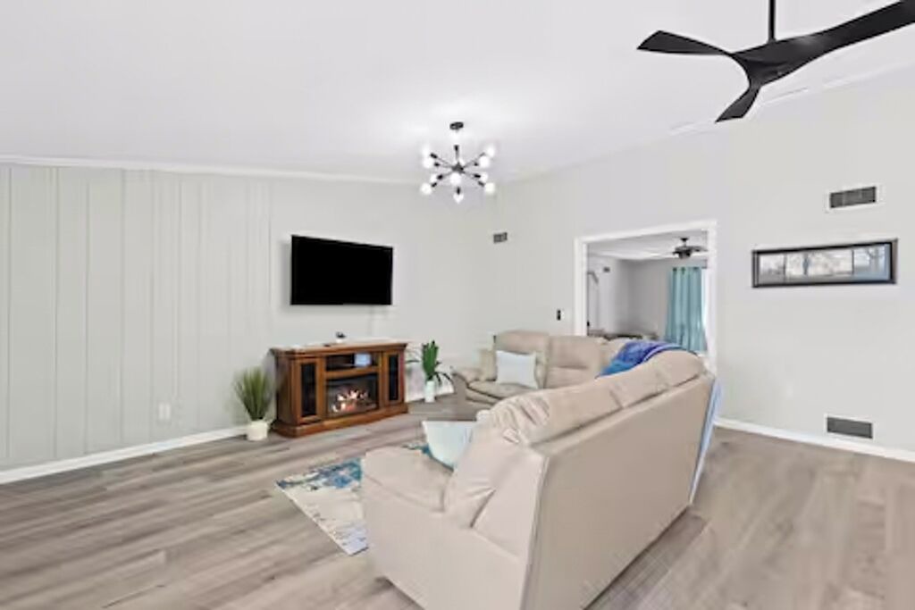 Photo of Livingroom in Waterford