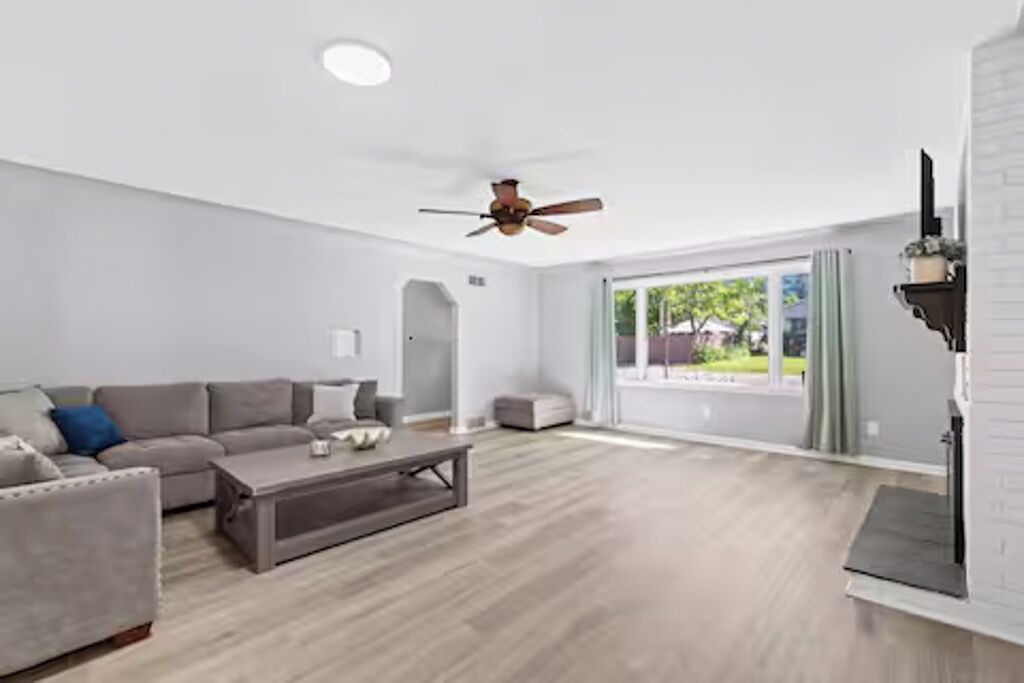 Photo of Livingroom in Waterford