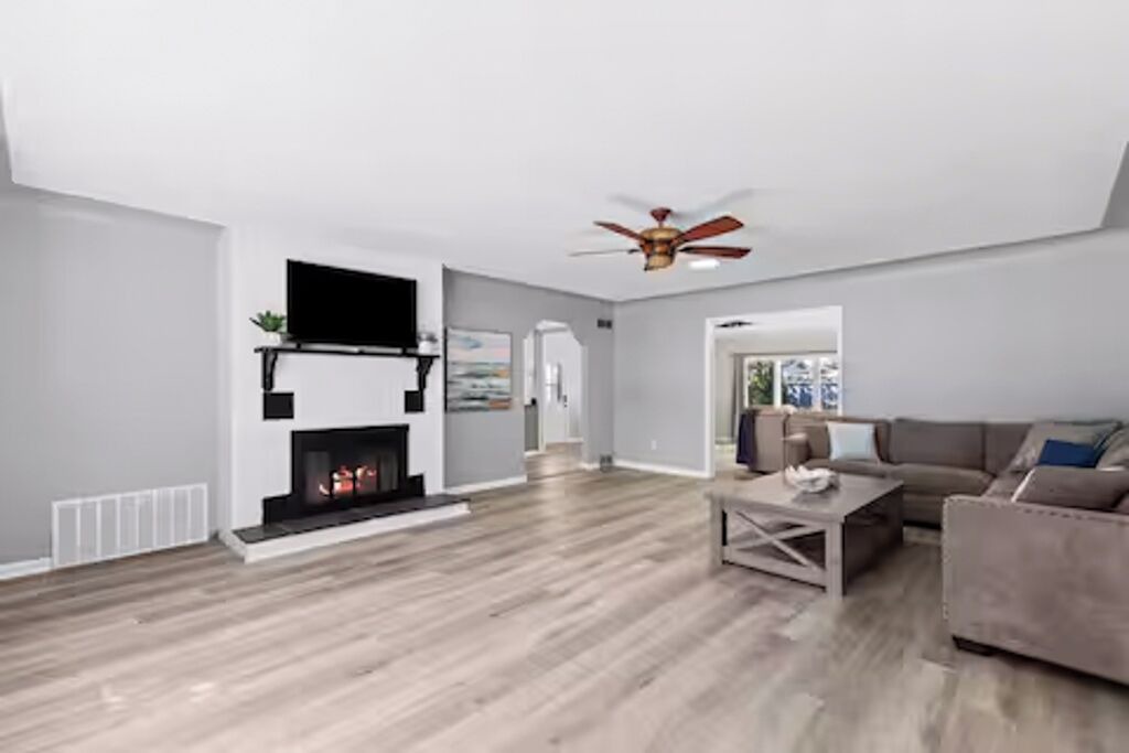 Photo of Livingroom in Waterford