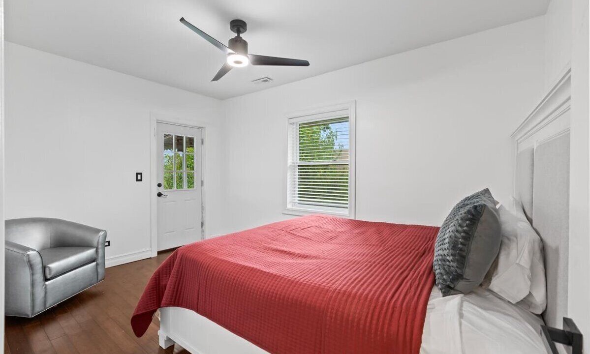 Photo of Bedroom in Beverly