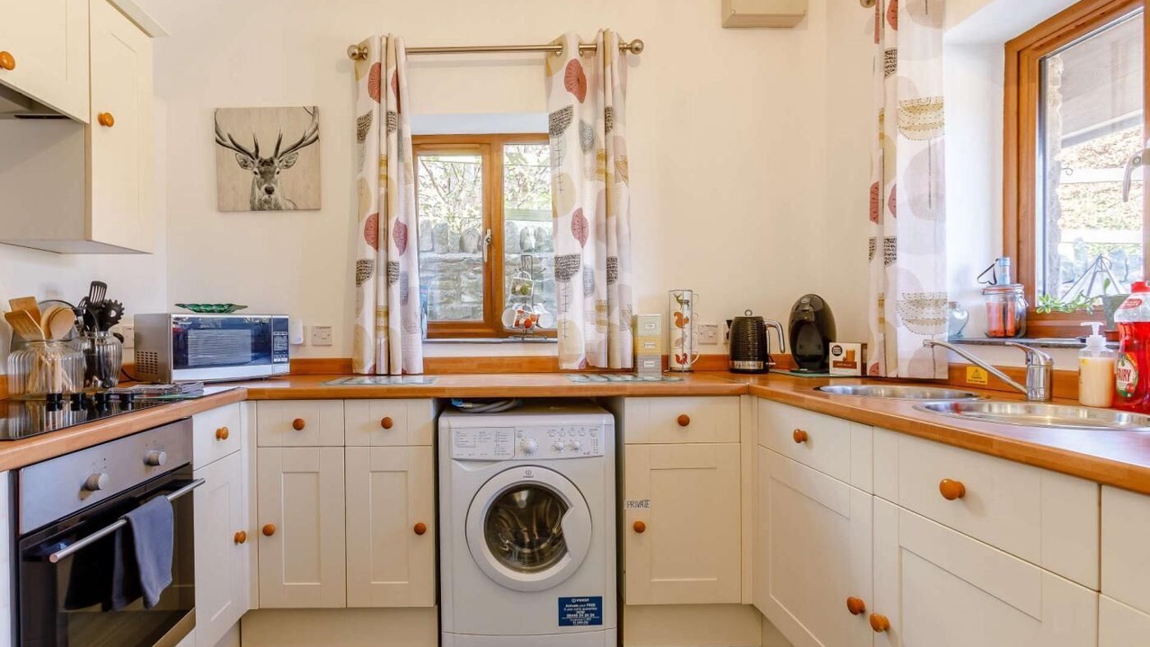 Photo of Kitchen in Whitecroft
