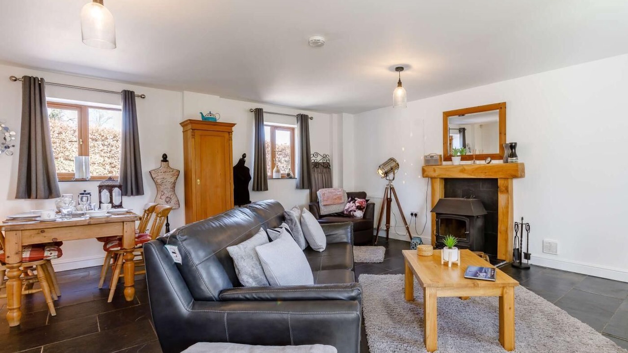 Photo of Livingroom in Whitecroft