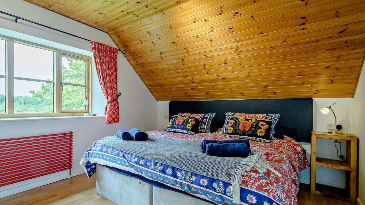 Photo of Bedroom in Lechlade