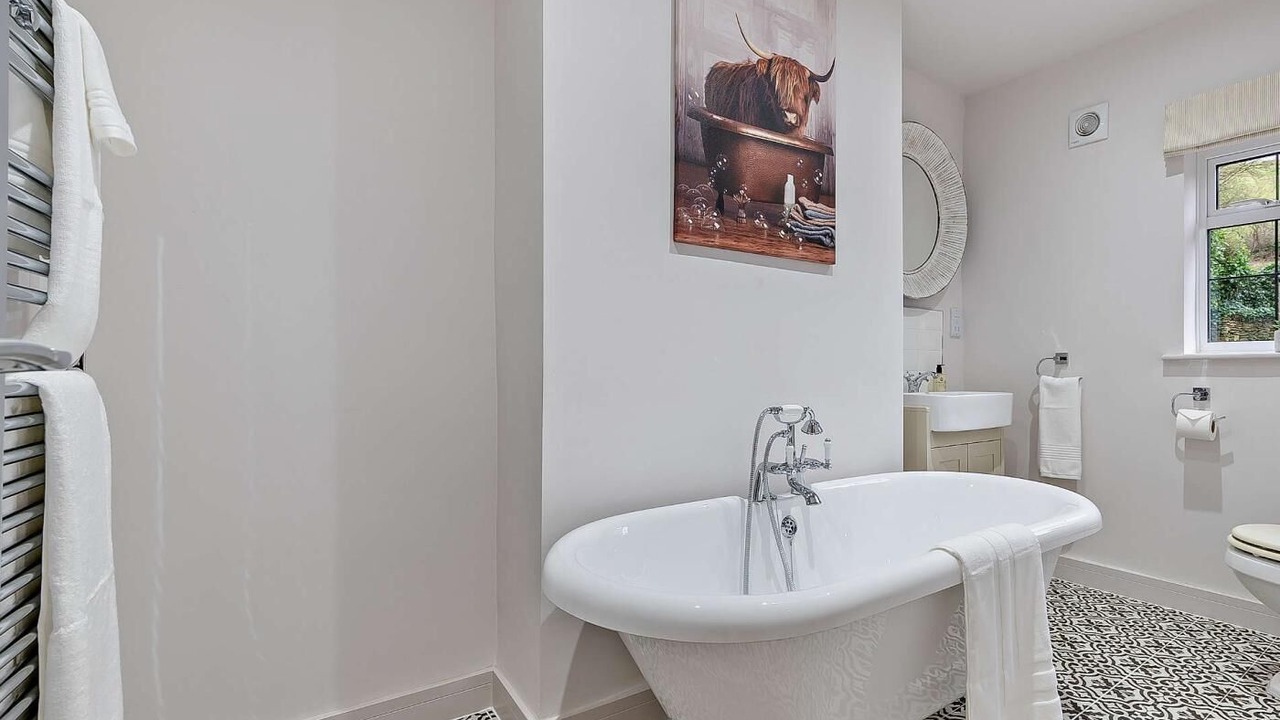 Photo of Bathroom in Snowshill Village