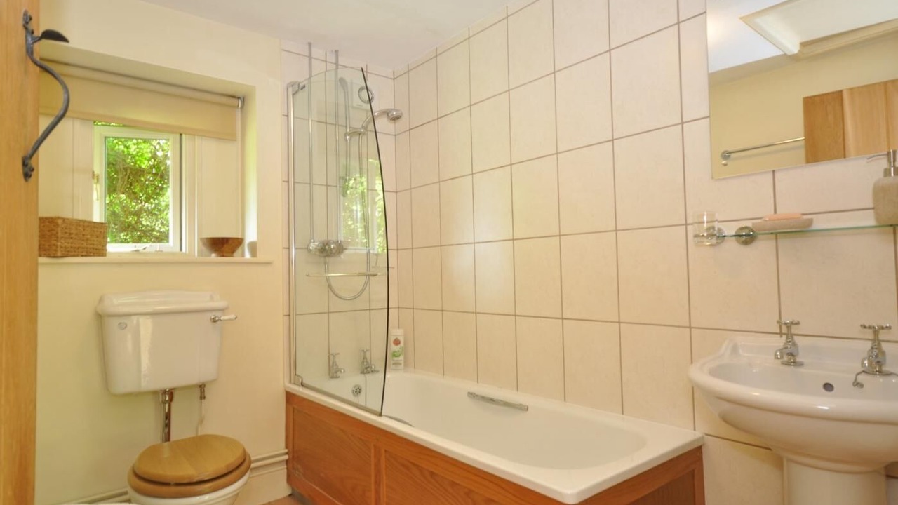Photo of Bathroom in Salperton