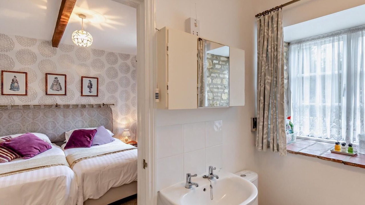 Photo of Bathroom in Rendcomb